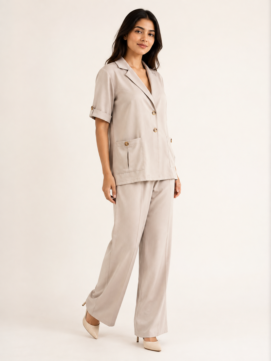 Ease Jacket - Sand Dune