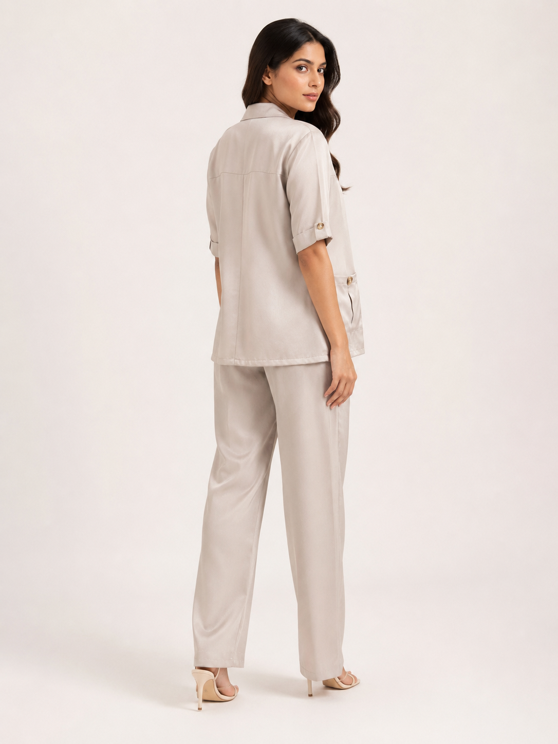 Ease Jacket - Sand Dune