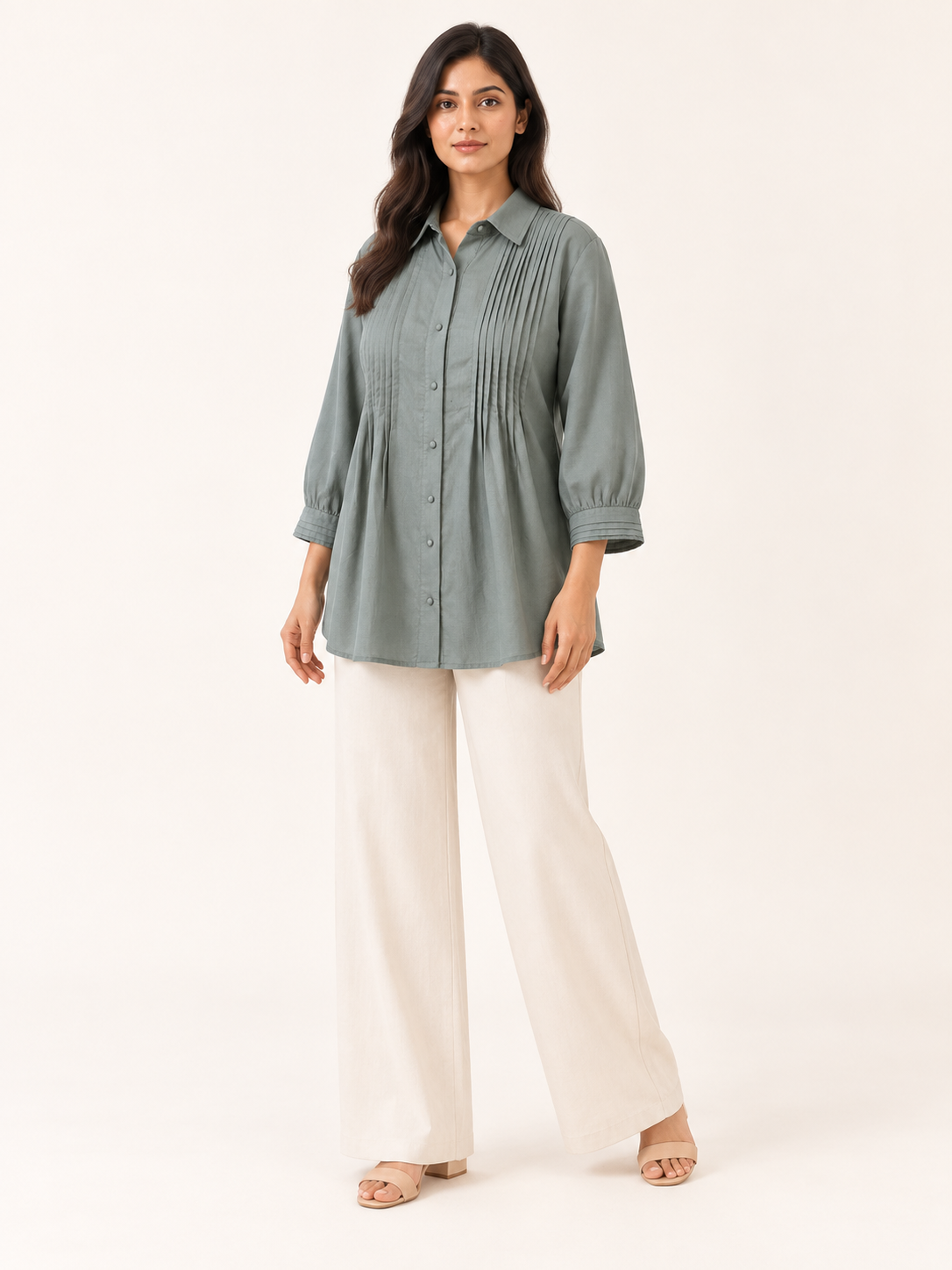 Centred Top - Moss Mist - three-quarter view